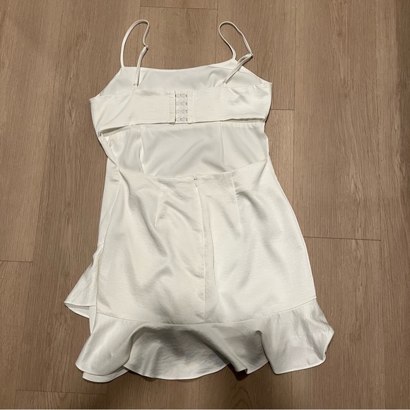 Revolve Sweetie Dress in White - Picture 5 of 7